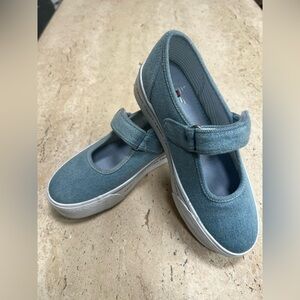 TOMMY HILFIGER VELCRO DENIM MARY JANES WOMENS 6.5